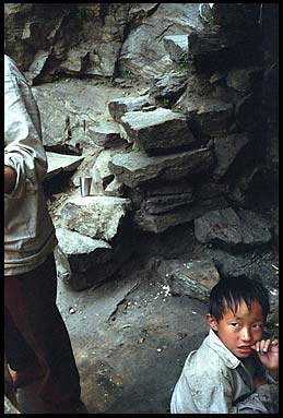 sikkim waterfall boy   24269 bytes